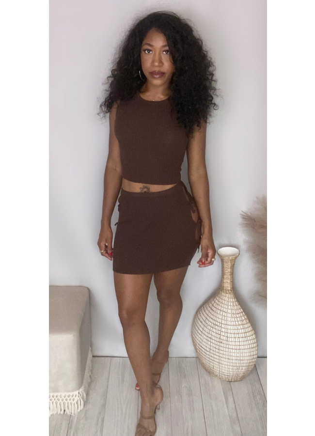 Espresso knit ribbed skirt set